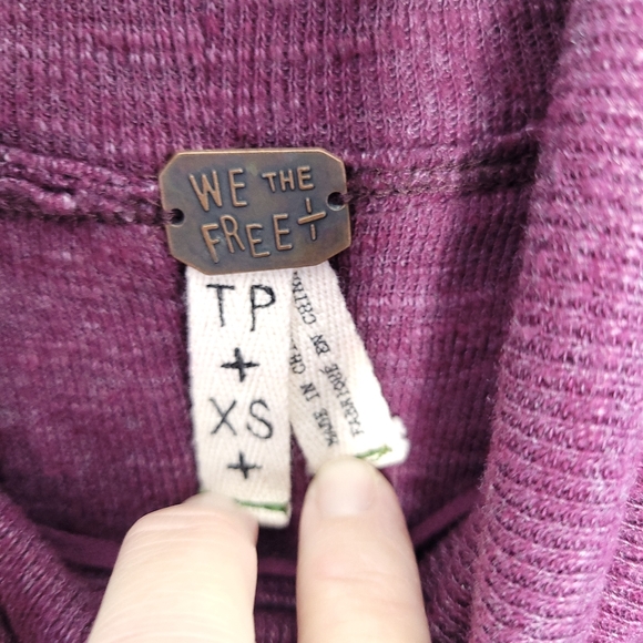 FREE PEOPLE WE THE FREE Split Back Turtleneck Long Sleeve Women's Top XS - Picture 2 of 12